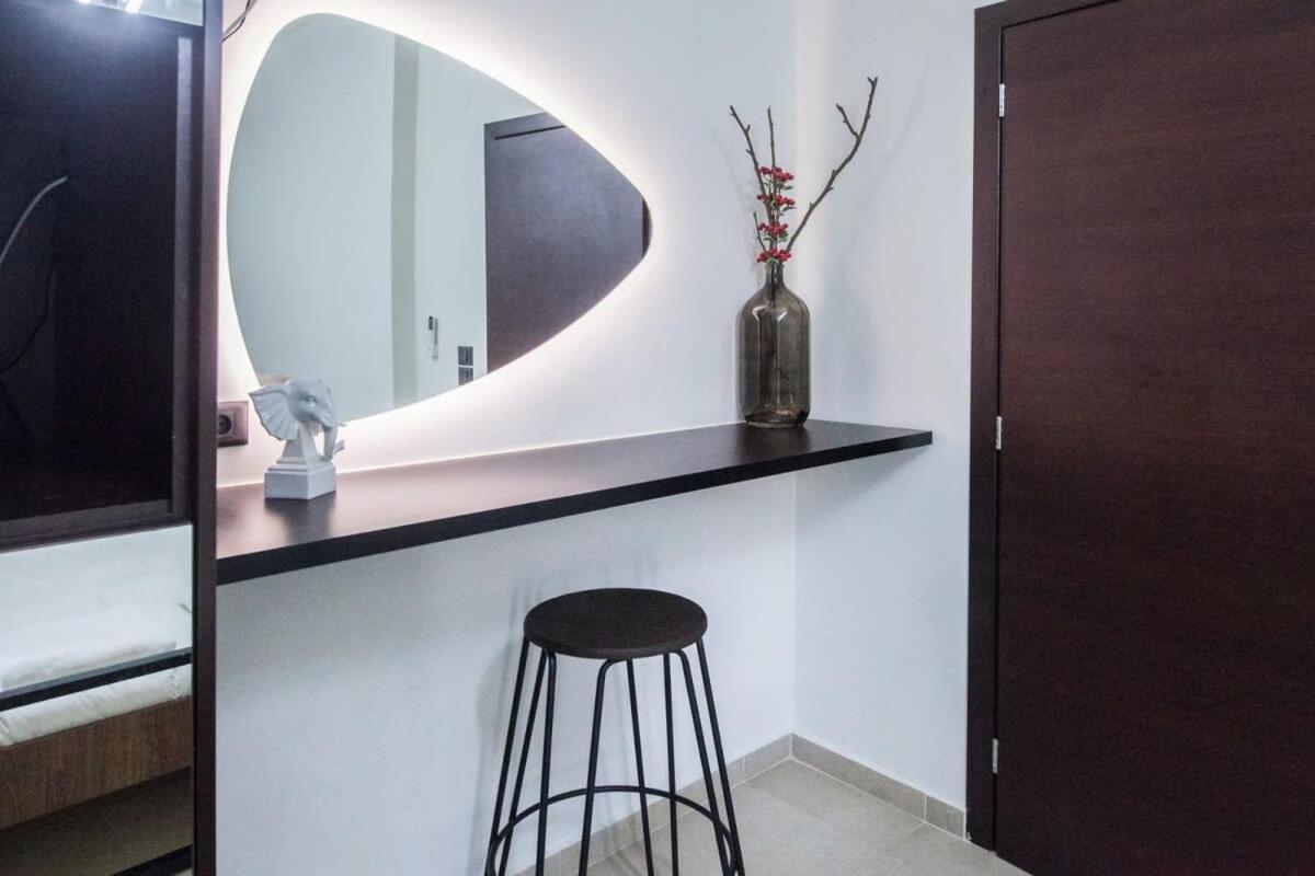 Beautiful Elegant Apartment Next To Monastiraki Atena Exterior foto