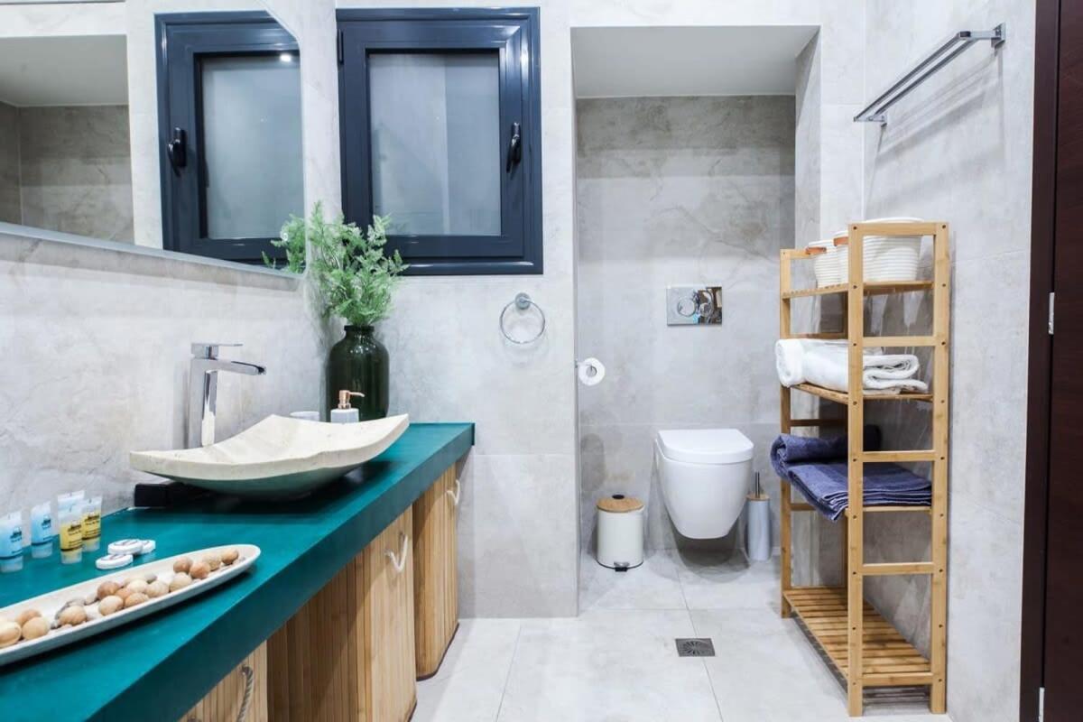 Beautiful Elegant Apartment Next To Monastiraki Atena Exterior foto