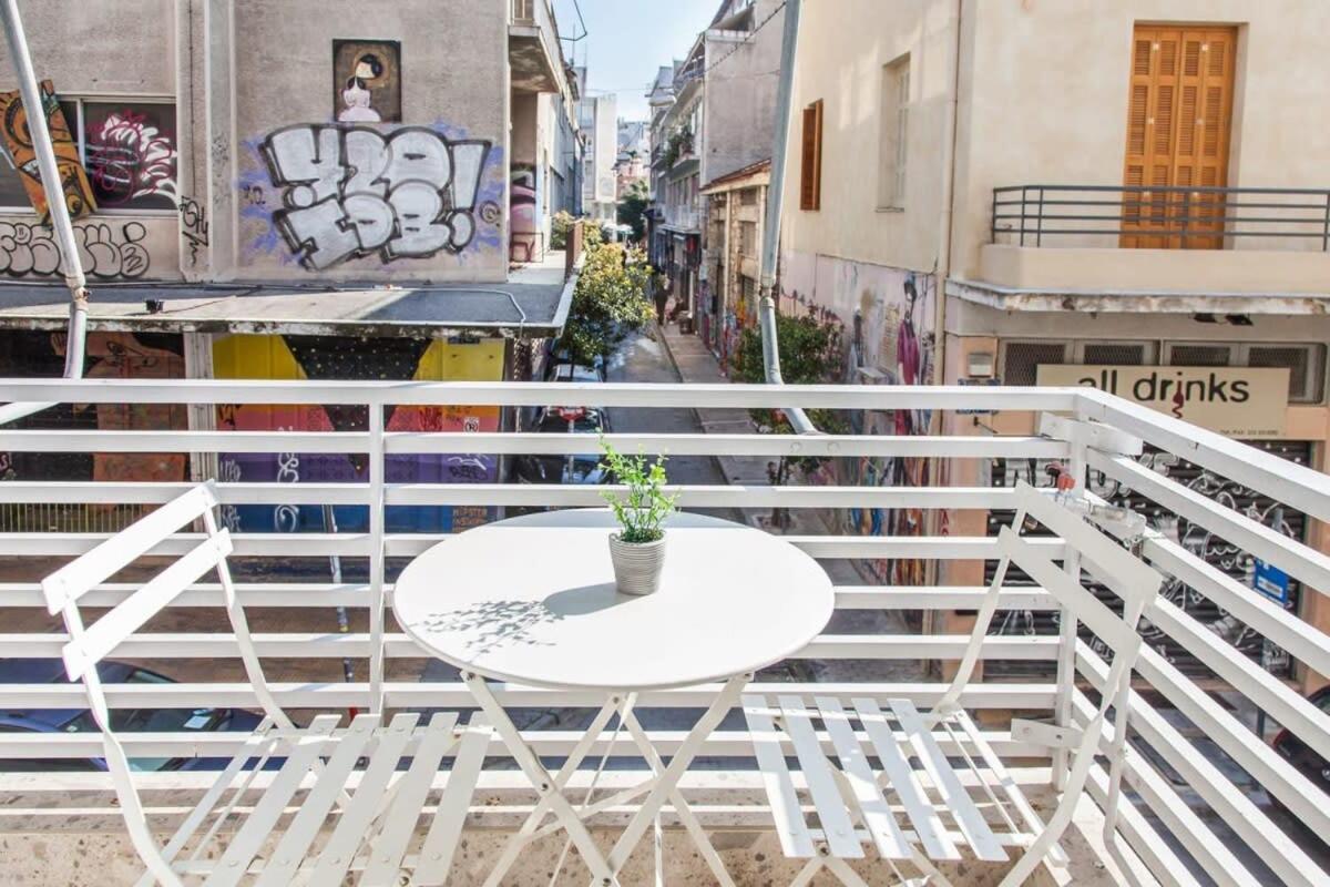 Beautiful Elegant Apartment Next To Monastiraki Atena Exterior foto